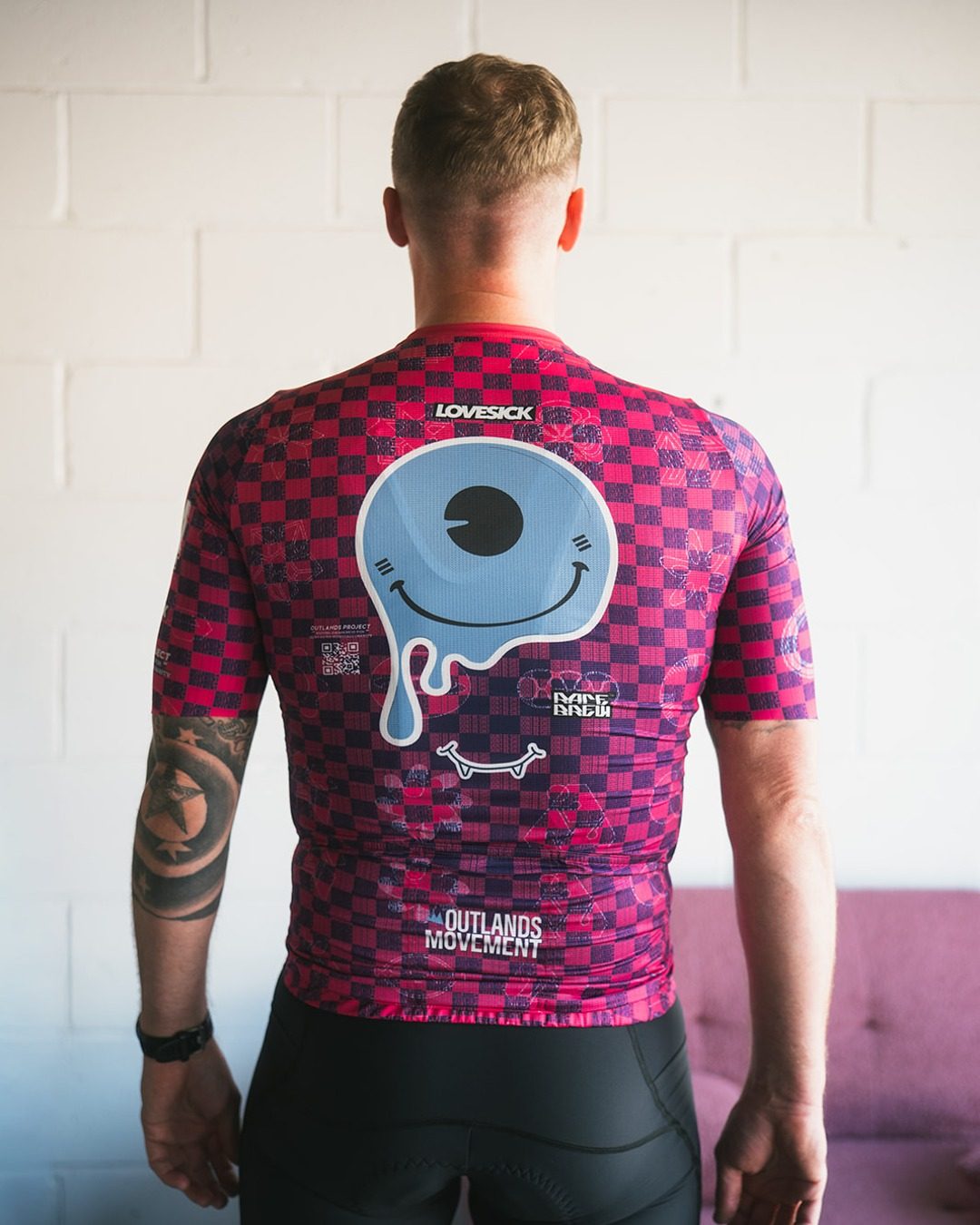 The eye graphic on the 2026 jersey